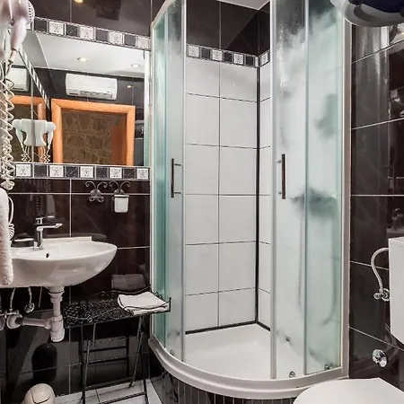 Pensión Captain's 4*