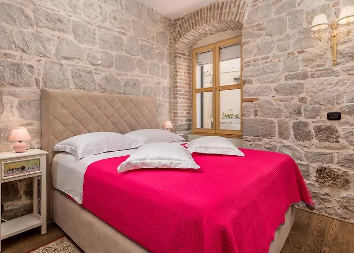 캡틴스 게스트하우스 4*