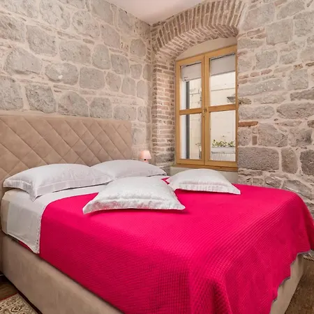 Captain's Vendégház 4*