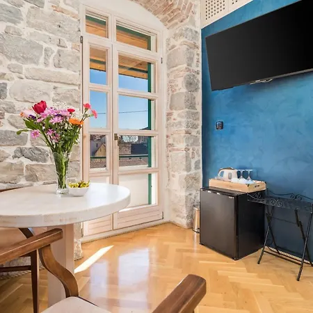 Гостьовий будинок Captain's 4*