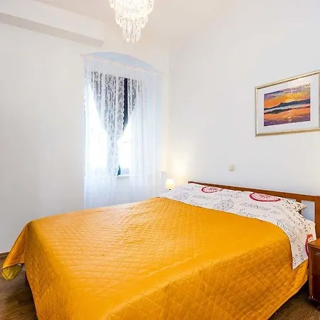 Captain's Vendégház Split