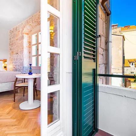 Гостьовий будинок Captain's Спліт