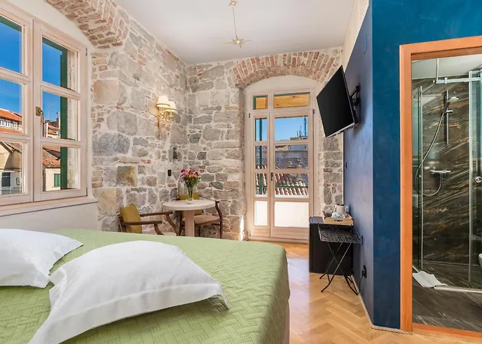 Captain's בית הארחה 4*