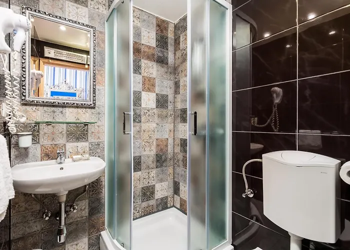 בית הארחה Captain's 4*