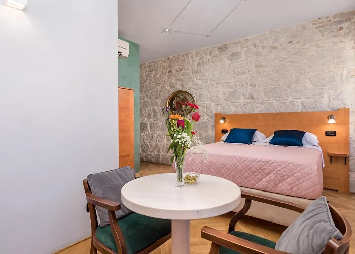 Captain's בית הארחה